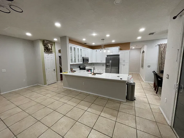 Bridgeview Cir — Photo 42