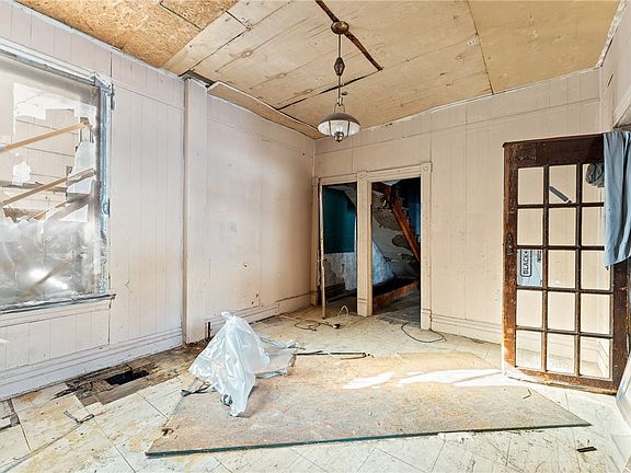 3rd image of 2316 Perrysville Ave