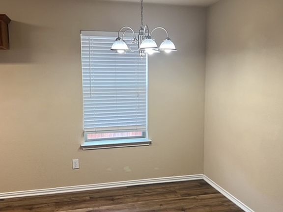 3rd image of 107 Breanna Way
