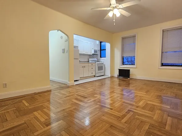 50-05 43rd Avenue image 1 of 7