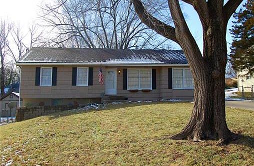 1st image of 1506 S Skyline Dr