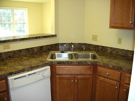 3rd image of 863 Galen Dr