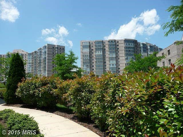 WELCOME TO RIVERVIEW, LANDSDOWNE'S NEWEST CONDO