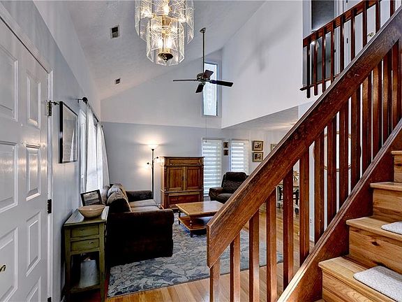 4th image of 3301 Durham Ct