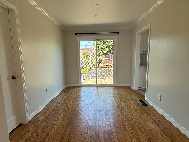 729 Magnolia Ave — Photo 16