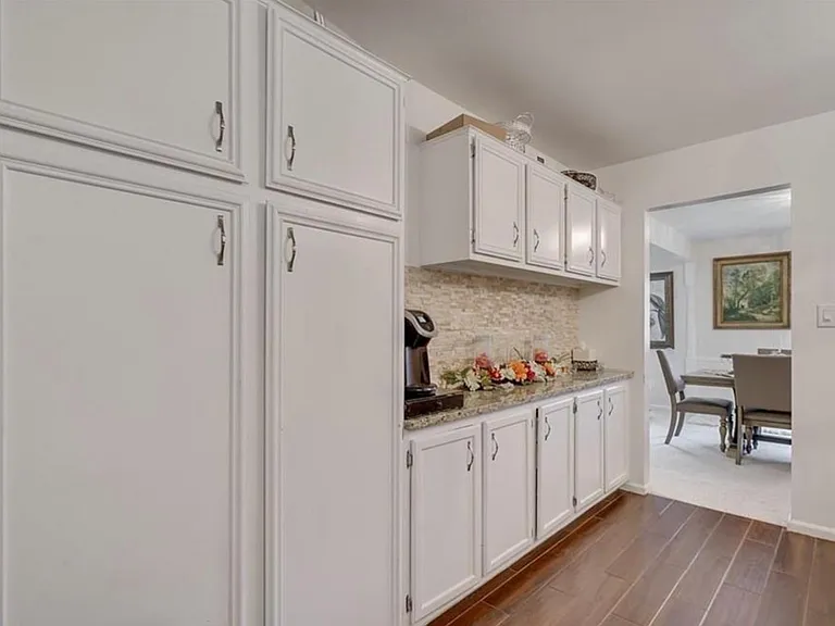 2472 Mulberry Sq — Photo 7