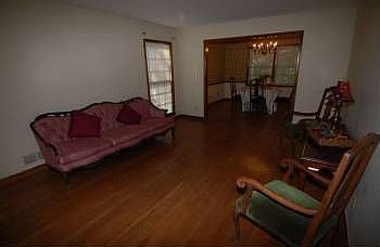 3rd image of 4241 Hambrick Way