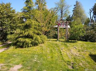 9020 24th Ave SW, Seattle, WA 98106