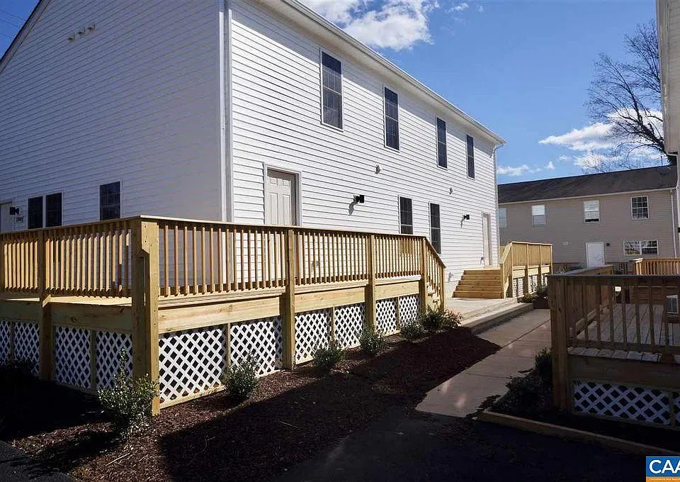 2300 Price Ave