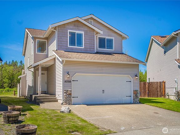 3rd image of 10705 185th Avenue E