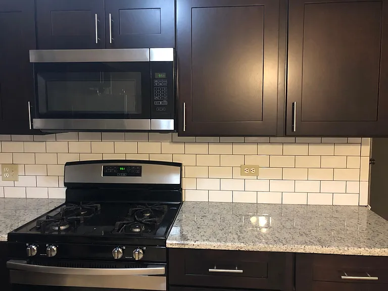 43 E Jackson St — Photo 3
