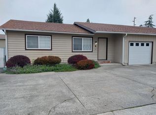 1312 Dowell Rd UNIT B, Grants Pass, OR 97527
