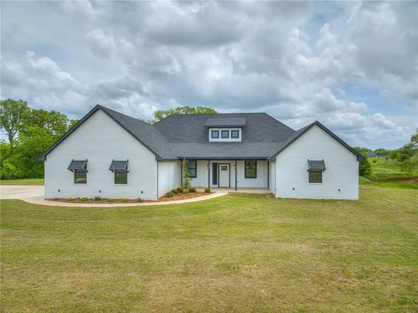 15900 Cordova Ct, Norman, OK 73026