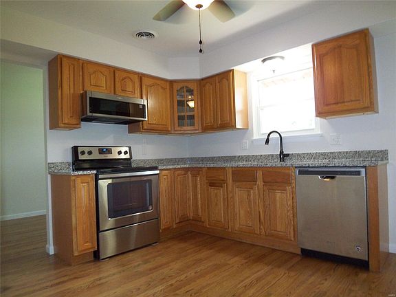 2nd image of 10536 Roscommon Dr