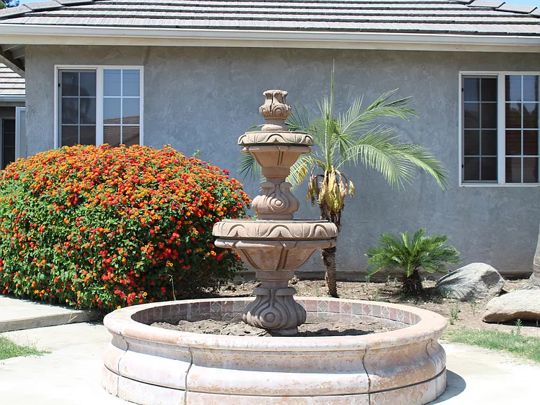 5344 W Sunnyside Ct — Photo 2