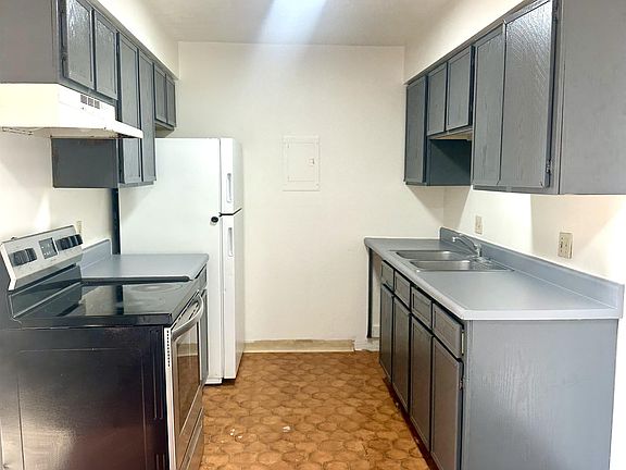 3rd image of 2100 N Adams St #17167192