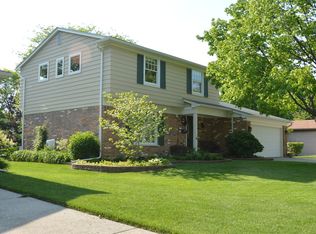 16443 Golfview St, Livonia, MI 48154