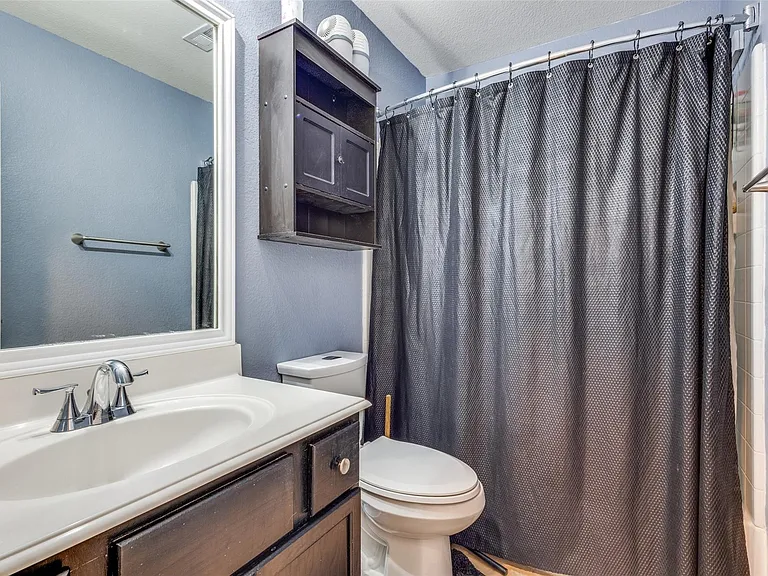 417 Niagara Falls Dr — Photo 22