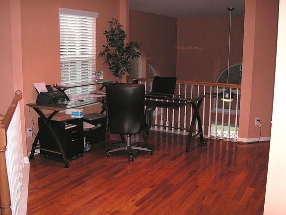 Hardwoods thru-out Entire house!