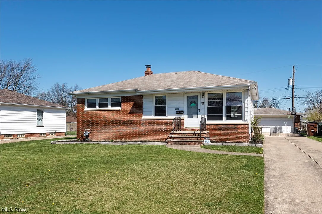 11440 Richard Dr photo 1