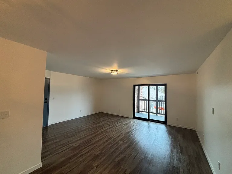 Maison Hills Community — Photo 16