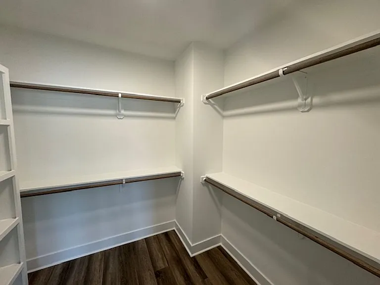 714 Jamescroft Way — Photo 16