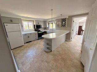104 Pleasant St, East Brookfield, MA 01515