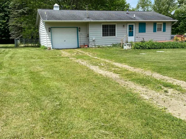 10288 Brickyard Rd, Delton, MI 49046