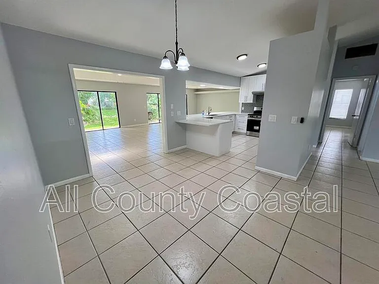 2617 SW Chestnut Ln — Photo 10