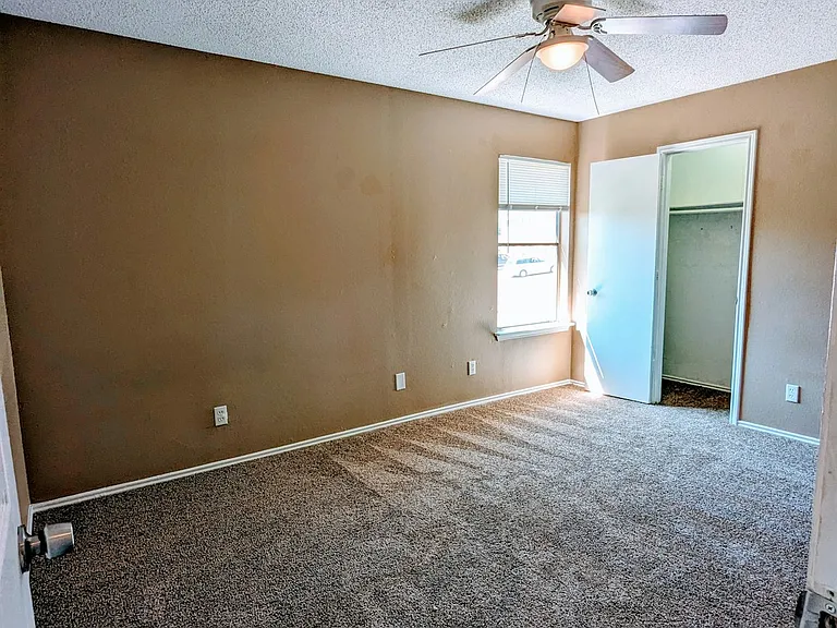 2nd Bedroom with Closet