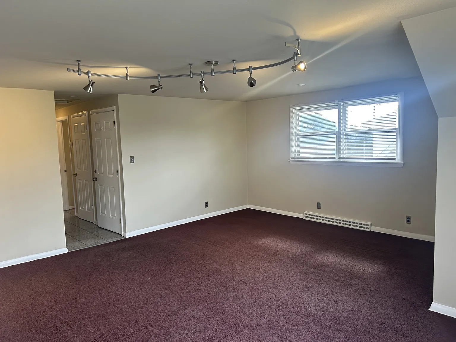 2 bed, $995 — Photo 3