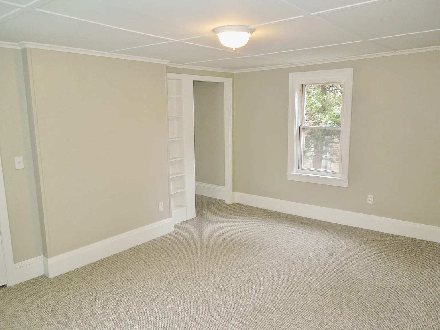 1 bed, 500 sqft, $2,100 — Photo 3