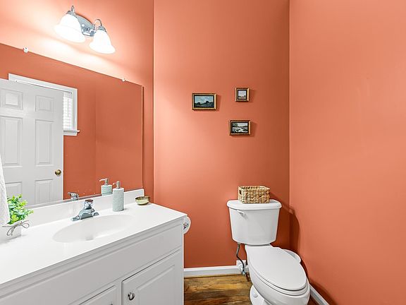 4th image of 1111 Somer Chase Ct