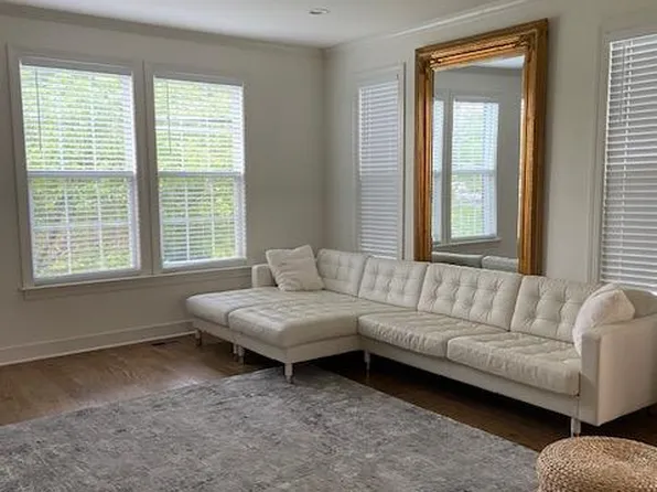2111 Hardbower Way, Alexandria, VA 22303