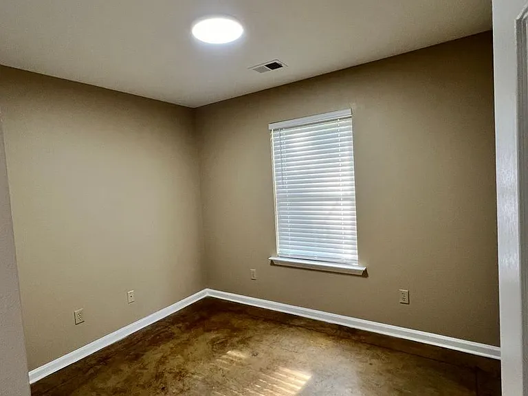 7754 Commodore Rd — Photo 8