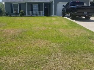 60 Surfwind Dr, Spring Lake, NC 28390