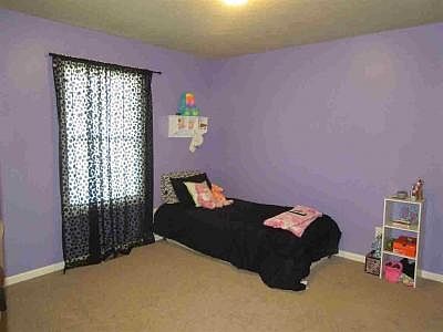 4th image of 57160 Woodmere Dr