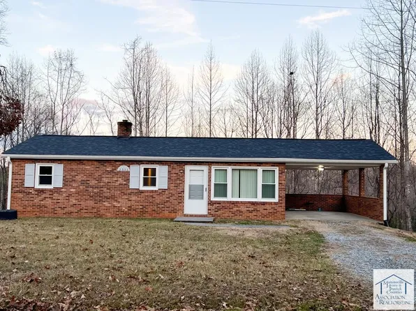 3533 Columbus Dr, Bassett, VA 24055