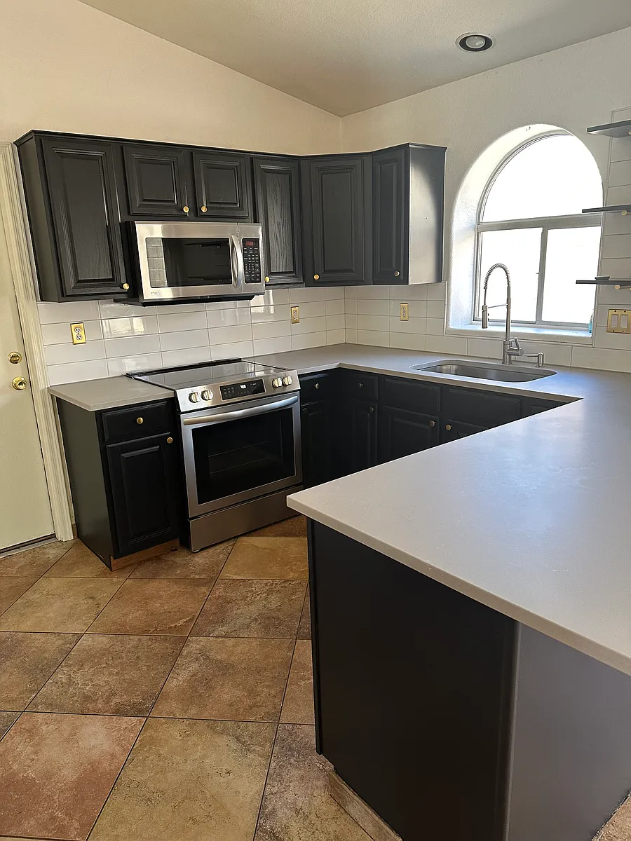 All appliances 3 years new! - 2205 E Williams Dr