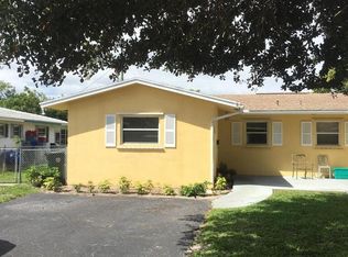 2811 NE 2nd Ave, Boca Raton, FL 33431