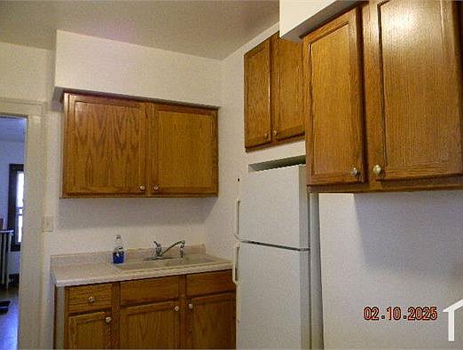 2nd image of 2111 Slauson Ave