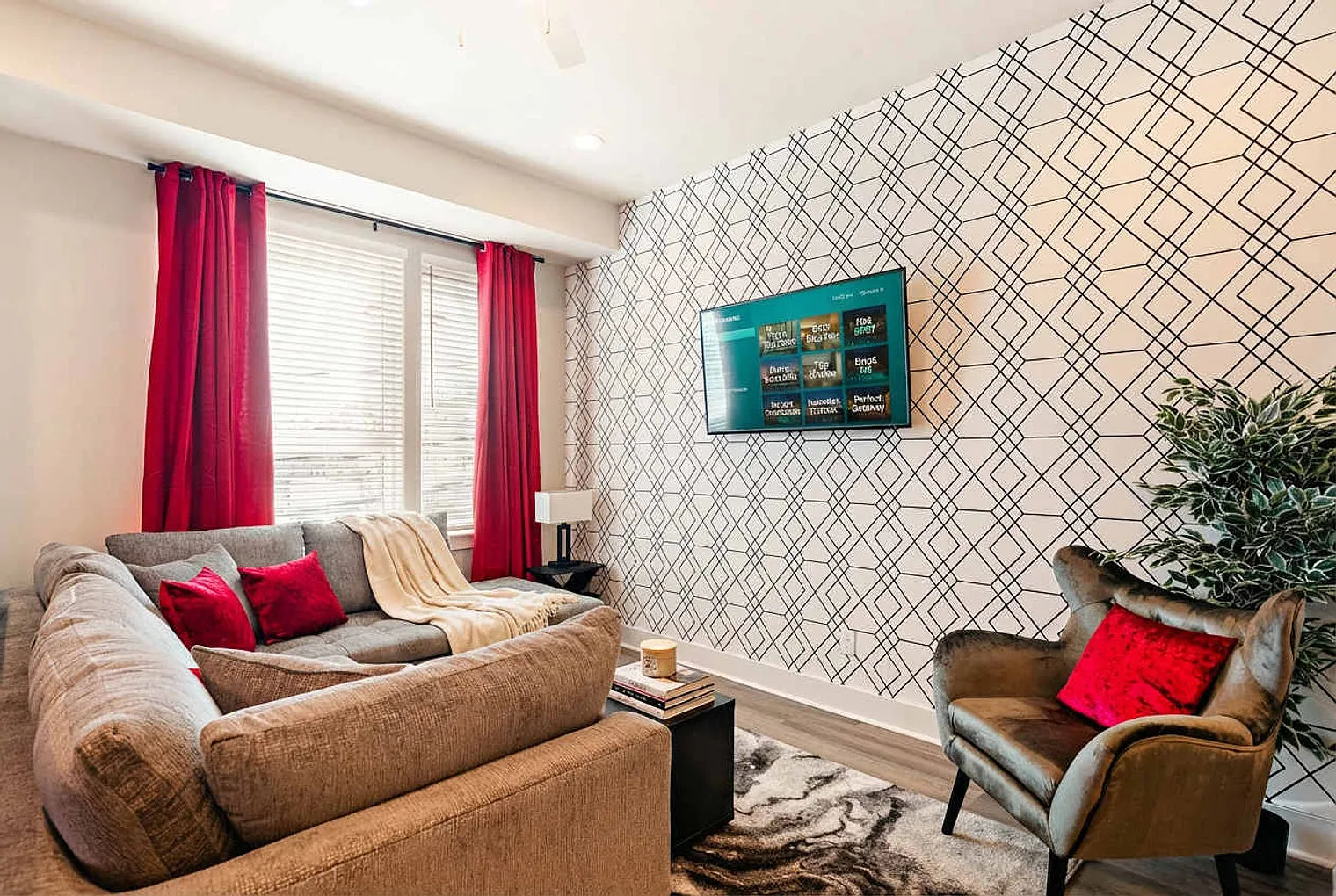 4 bed, 4.0 bath, 1776 sqft, $5,672 — Photo 4