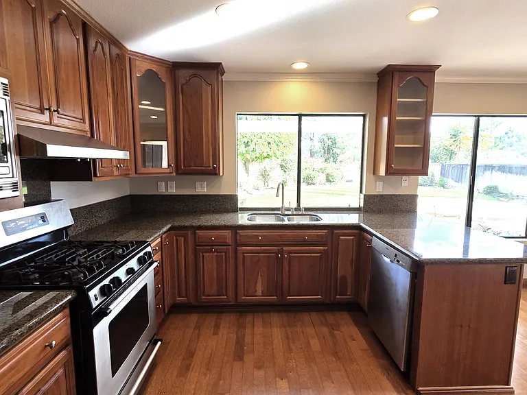 4146 Federman Ln — Photo 10