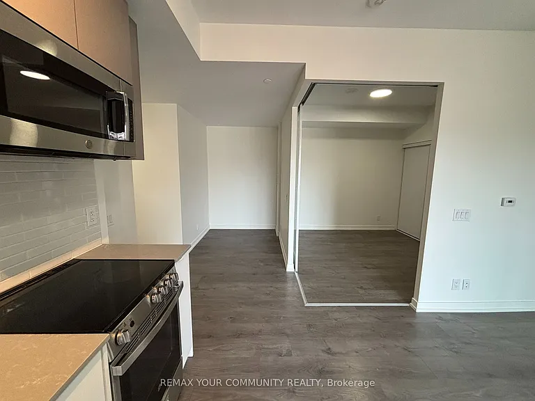 270 Dufferin St #601 — Photo 6
