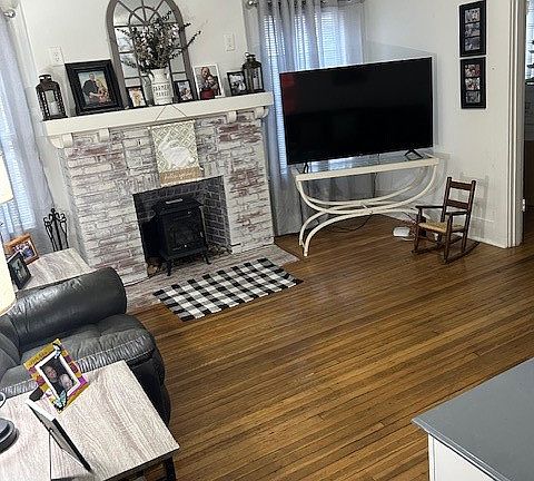 4th image of 1518 W Park Ave