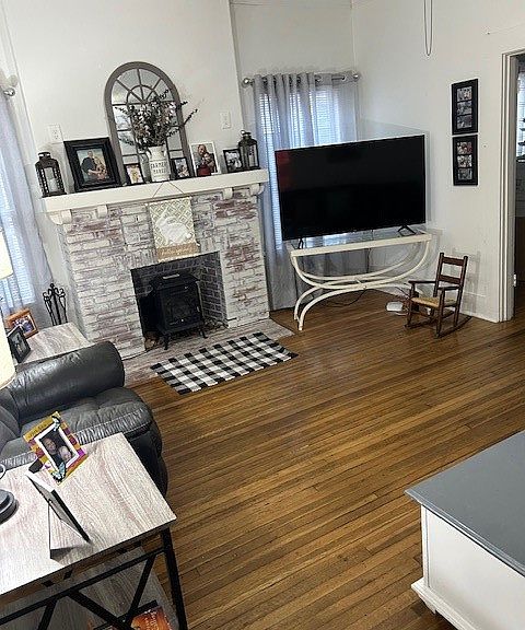 Listing photo 4