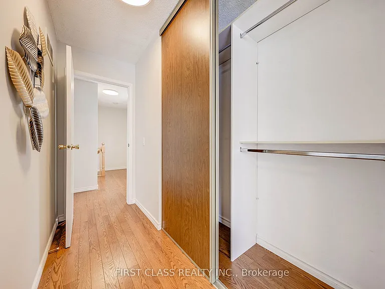 85 Madsen Cres — Photo 19