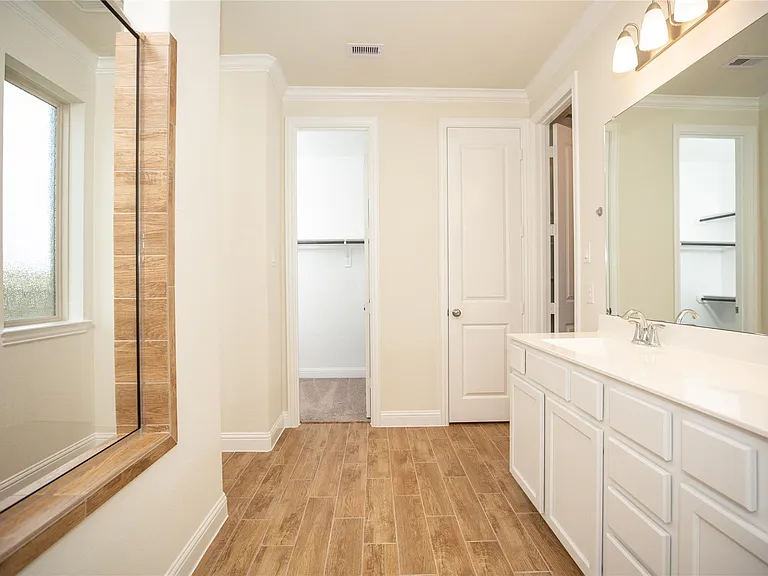 2318 Madera Landing Ln — Photo 11