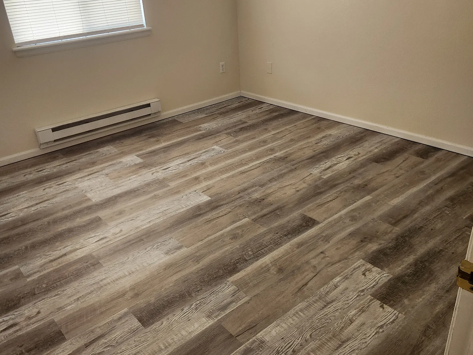 1023 East Arnold Street - C — Photo 4