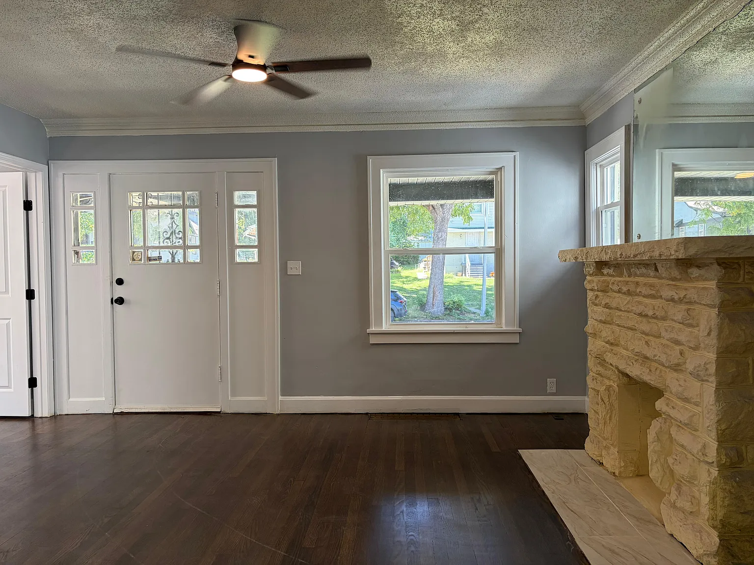 4 bed, 1610 sqft, $1,800 — Photo 3